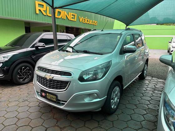 CHEVROLET SPIN 1.8 LT 8V FLEX 4P MANUAL